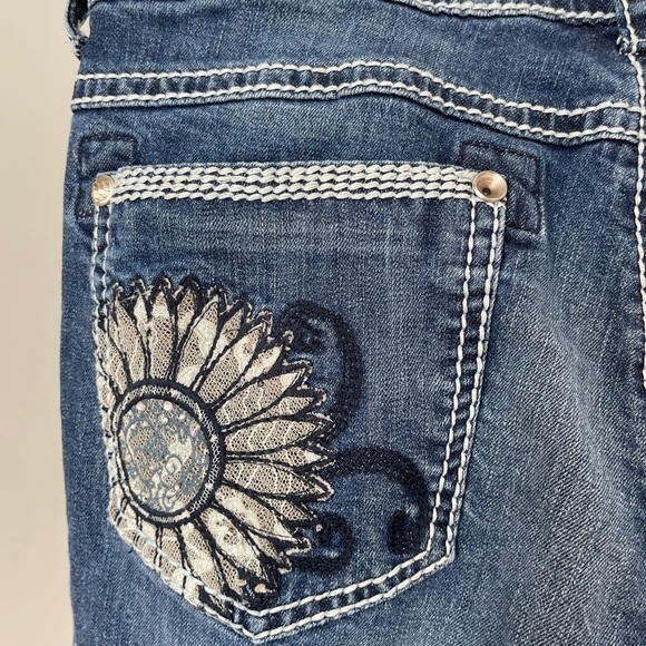 Rancho Estancia size 32 cuffed capri bling flower rhinestone jean denim modest - Picture 9 of 15